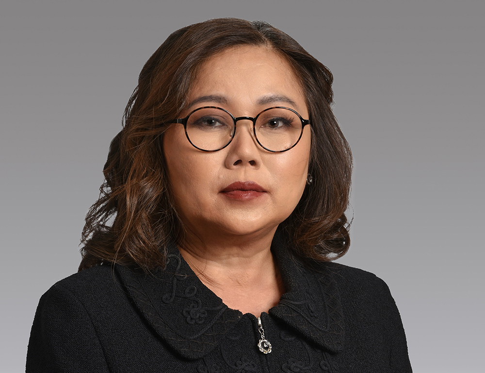 Susie Kim, Esq.